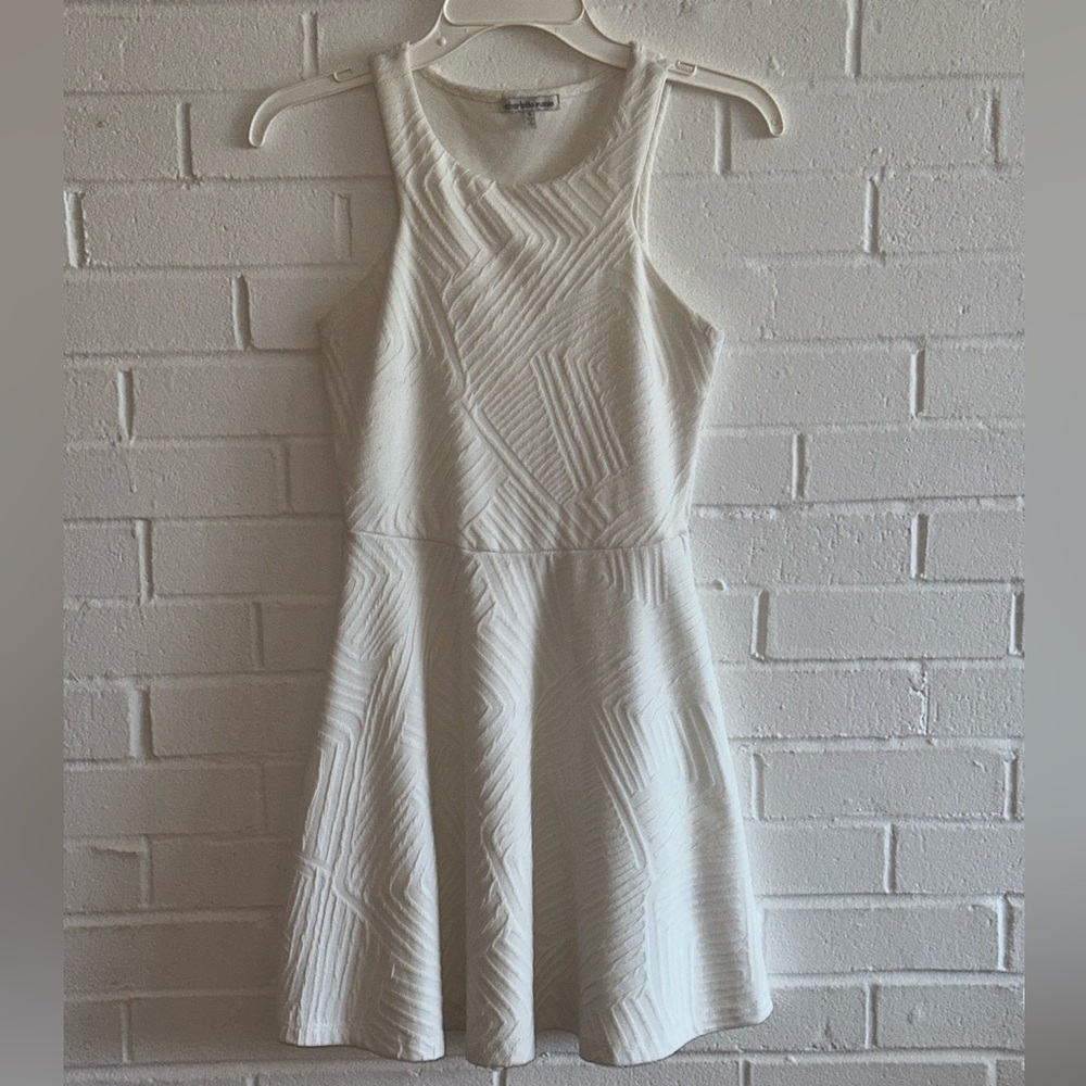 Elegant White Textured Dress